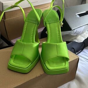Steve Madden Women's Green Heels